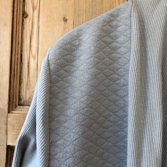 Fabletics XL Astoria Quilted Shrug Gray Cardigan Sweater - Picture 4 of 8